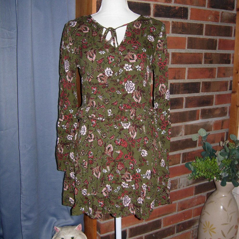 Copper Key Olive Floral Tie Neck Ruffled Dress M